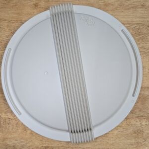The Pampered Chef Cream Round Deep Dish Baker Lid